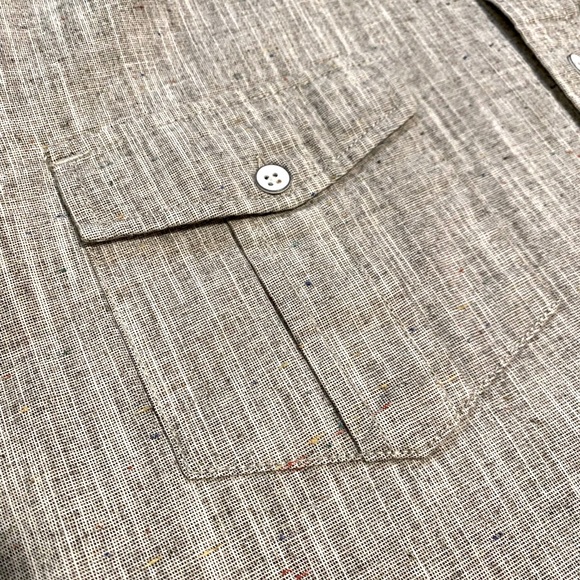 Light Heather Gray Cotton Button Up Shirt w/ Multi-Colored Nep Specks - Picture 4 of 6